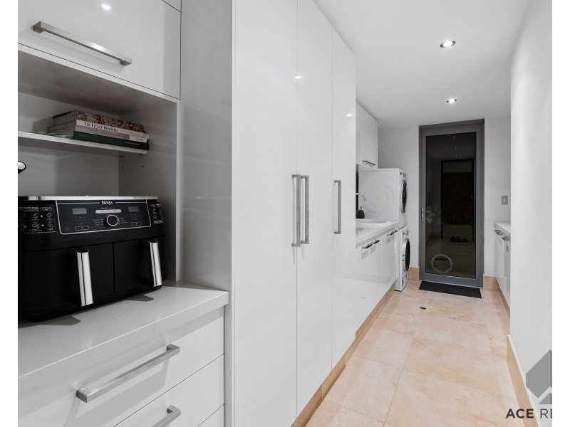 10 Kinross Road, Applecross WA 6153