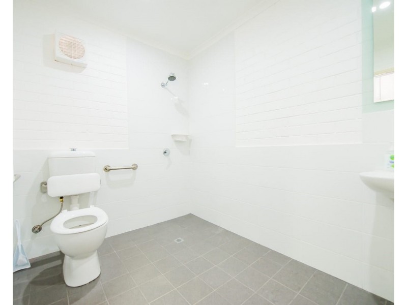 2/31 Shields Crescent, Booragoon WA 6154