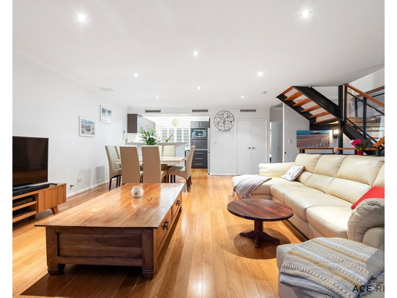 14B Dee Road, Applecross WA 6153