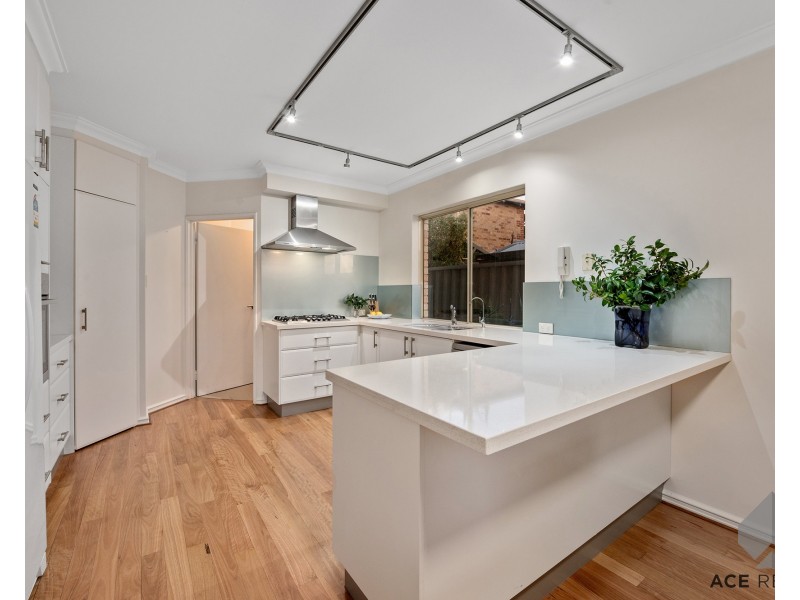 6/11 Macleod Road, Applecross WA 6153