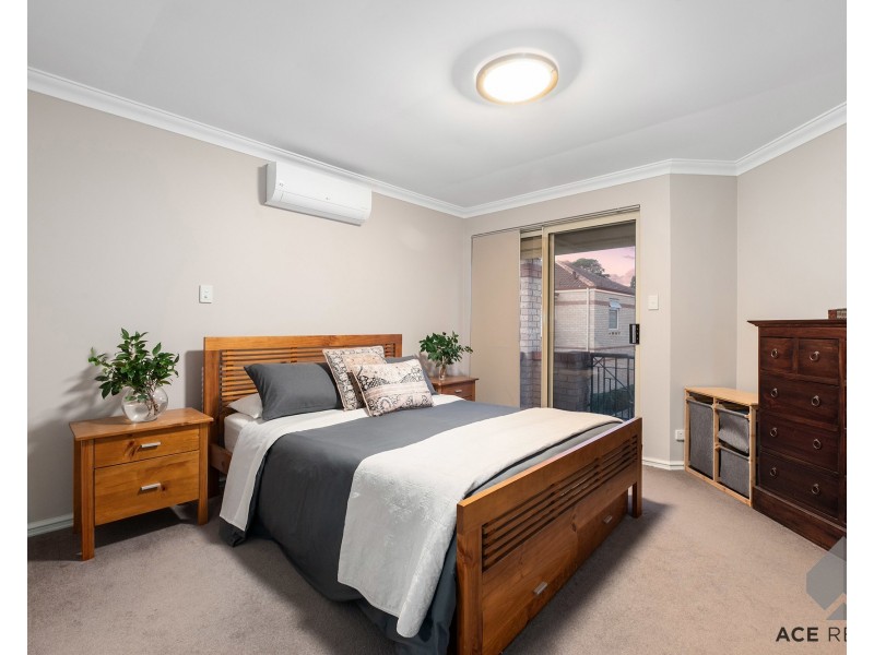 6/11 Macleod Road, Applecross WA 6153