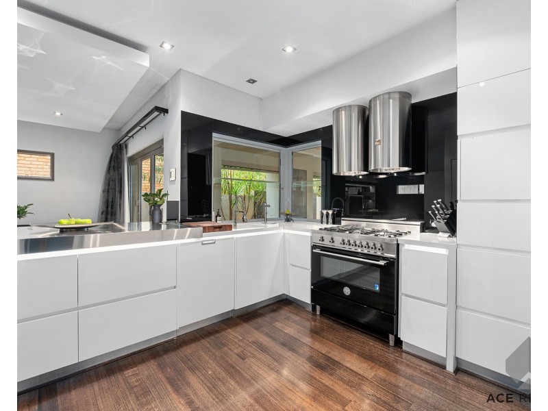 26 Mount View Terrace, Mount Pleasant WA 6153