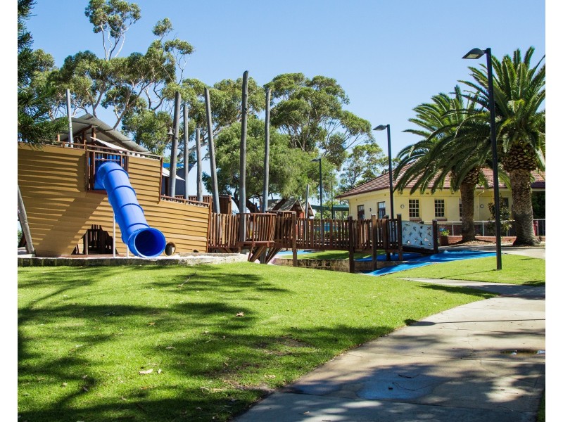 16A Nisbet Road, Applecross WA 6153