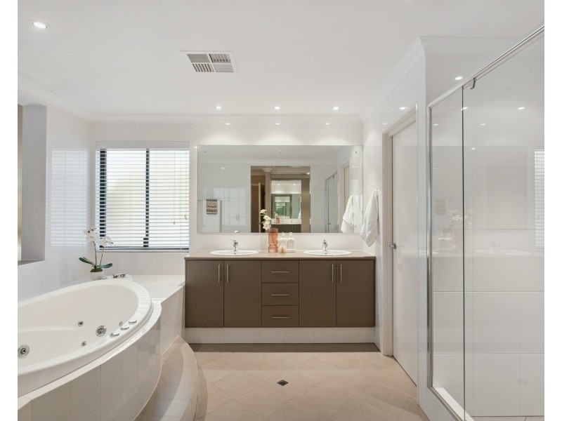 6A Hawkins Street, Mount Pleasant WA 6153