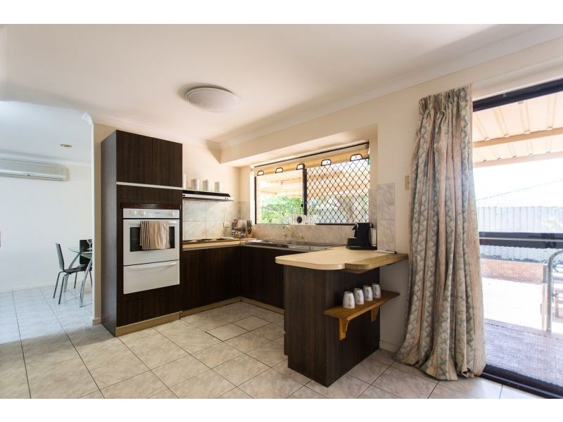 2 Sparrow Court, High Wycombe WA 6057