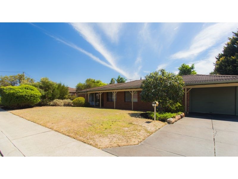 2 Sparrow Court, High Wycombe WA 6057