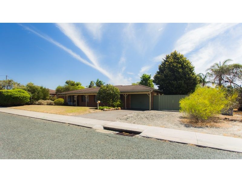 2 Sparrow Court, High Wycombe WA 6057