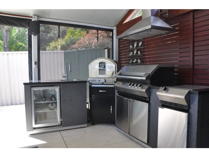 24 Alvah Street, St James WA 6102