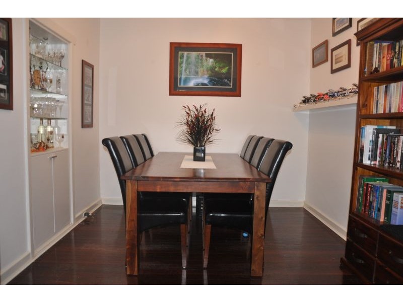 24 Alvah Street, St James WA 6102