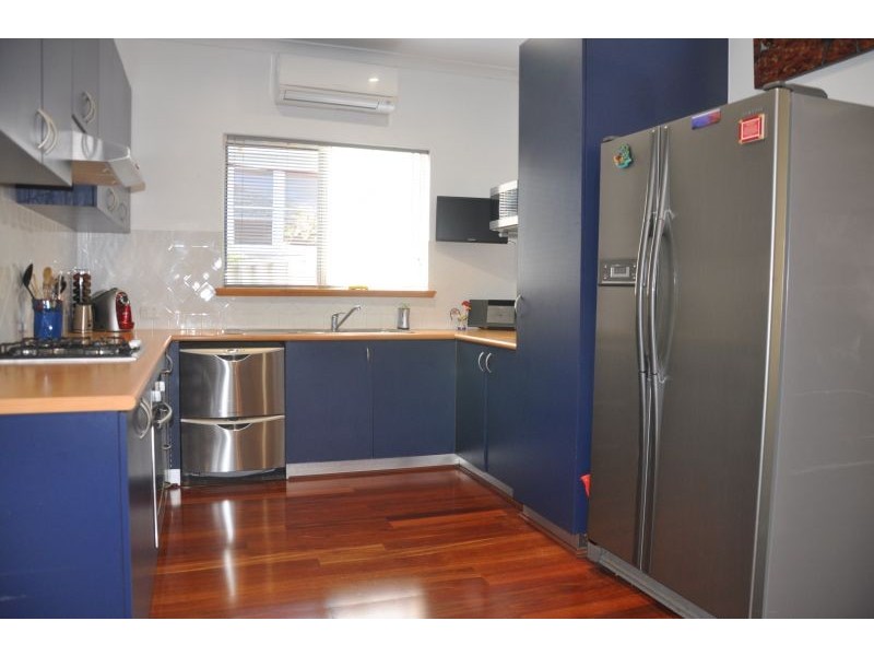 24 Alvah Street, St James WA 6102