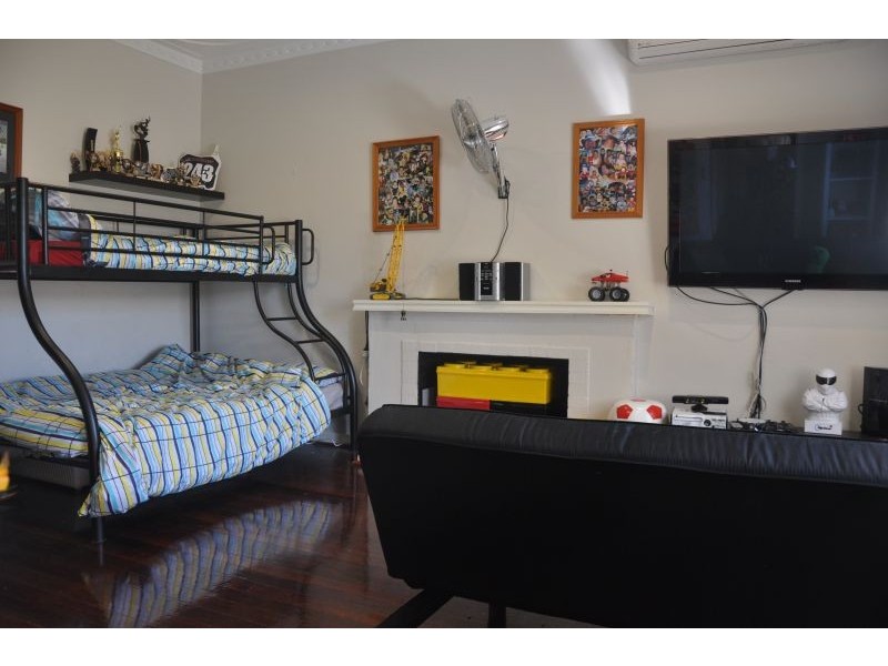 24 Alvah Street, St James WA 6102