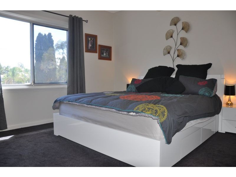 24 Alvah Street, St James WA 6102