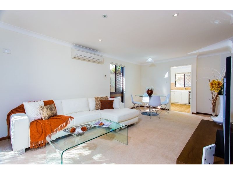 4/62 Axford Street, Como WA 6152