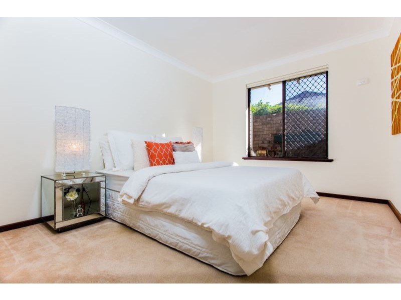 4/62 Axford Street, Como WA 6152