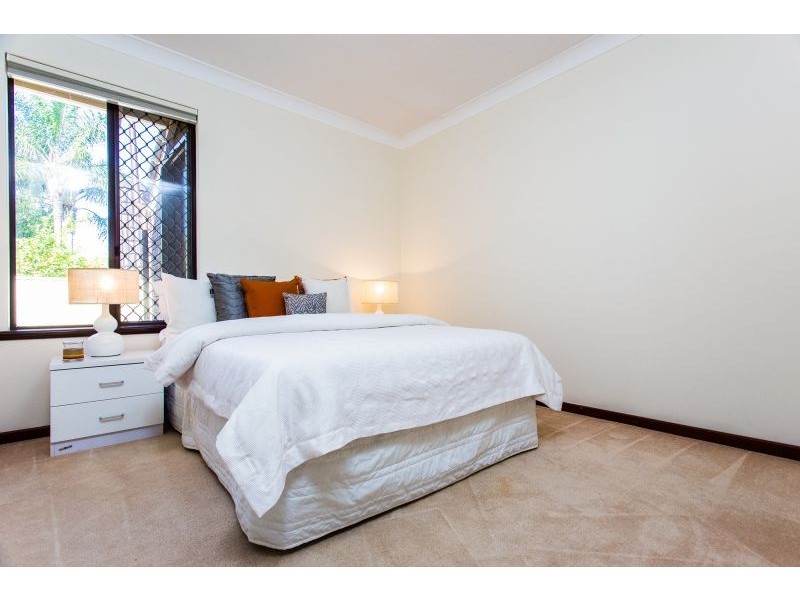 4/62 Axford Street, Como WA 6152