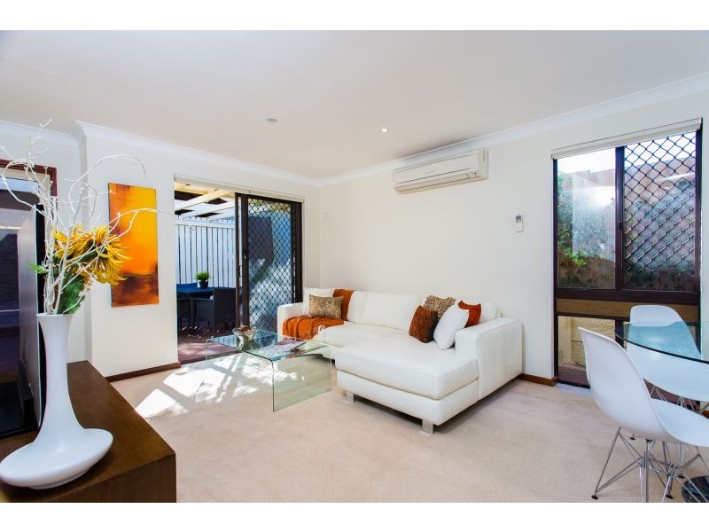4/62 Axford Street, Como WA 6152