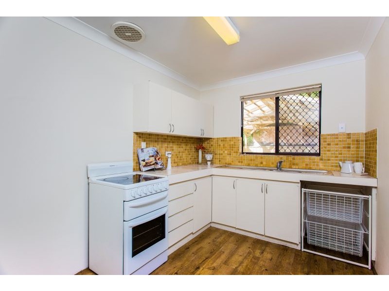 4/62 Axford Street, Como WA 6152