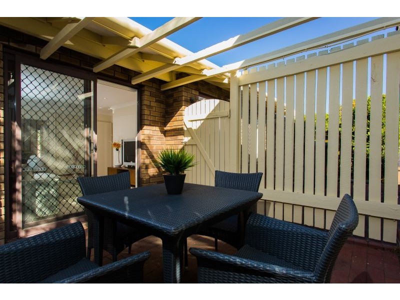 4/62 Axford Street, Como WA 6152