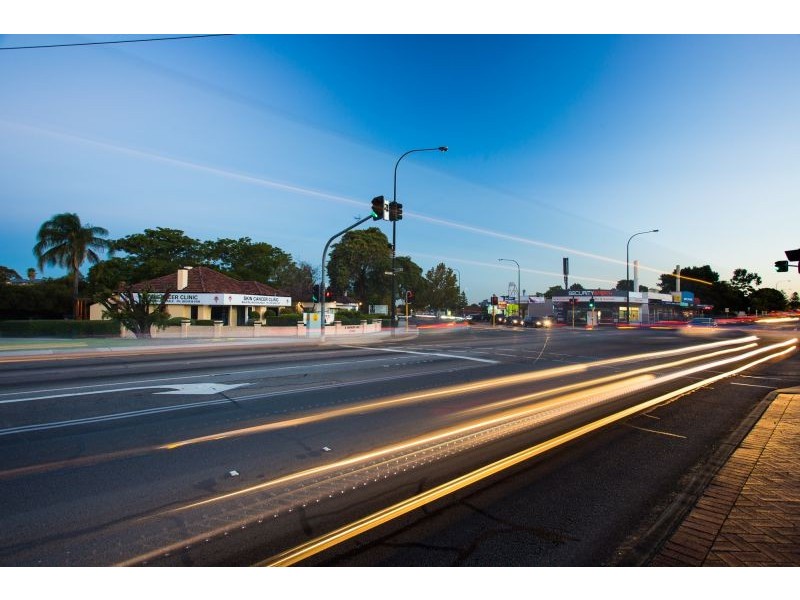 2 Barker Avenue, Como WA 6152