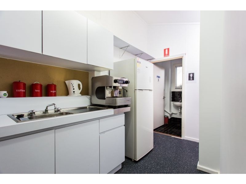 2 Barker Avenue, Como WA 6152