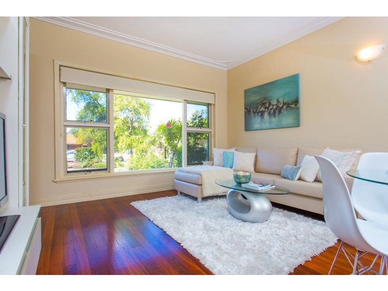 2/69 Park Street, Como WA 6152