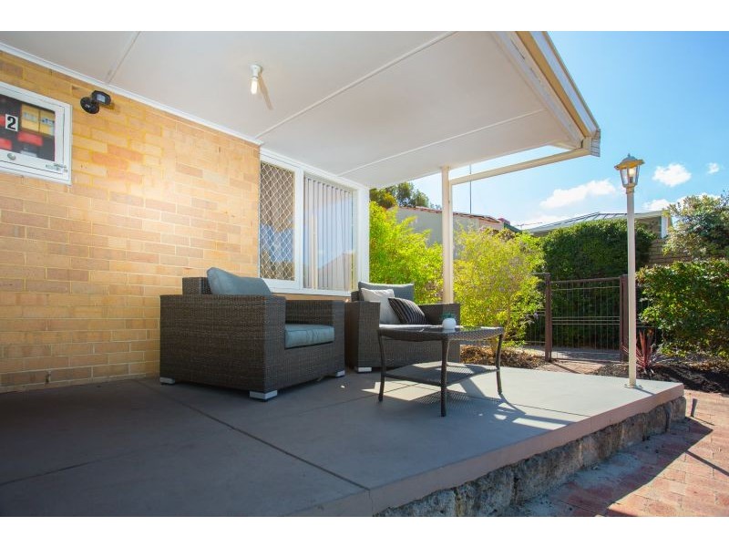2/69 Park Street, Como WA 6152