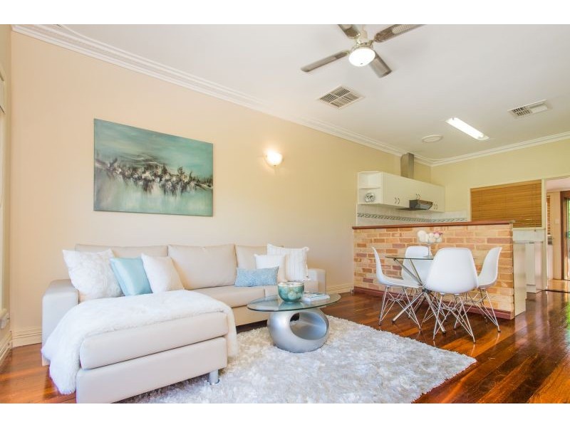 2/69 Park Street, Como WA 6152