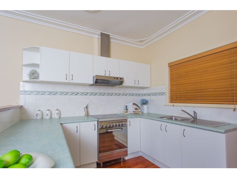 2/69 Park Street, Como WA 6152