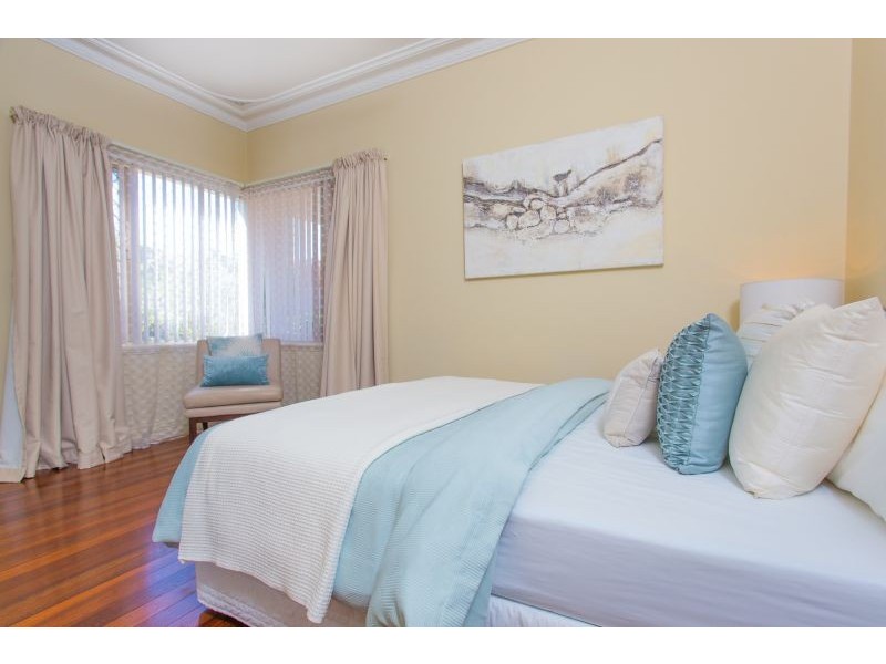 2/69 Park Street, Como WA 6152