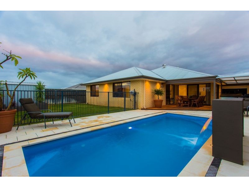 3 Newington Pass, Ellenbrook WA 6069