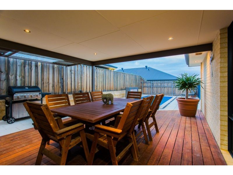 3 Newington Pass, Ellenbrook WA 6069