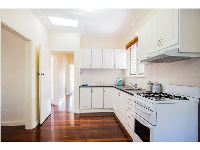 57A Walpole Street, St James WA 6102