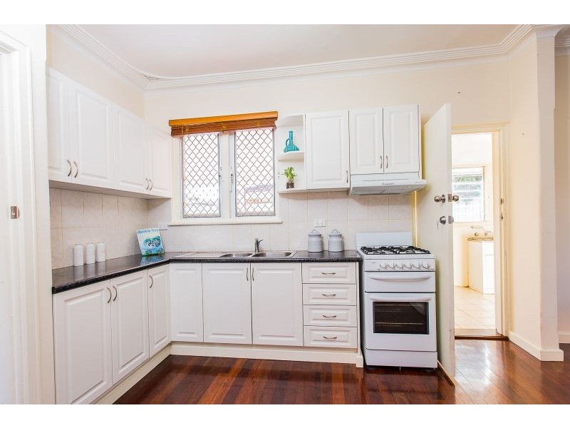 57A Walpole Street, St James WA 6102