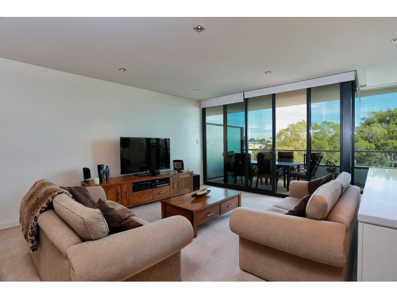 W403/70 Canning Beach Road, Applecross WA 6153