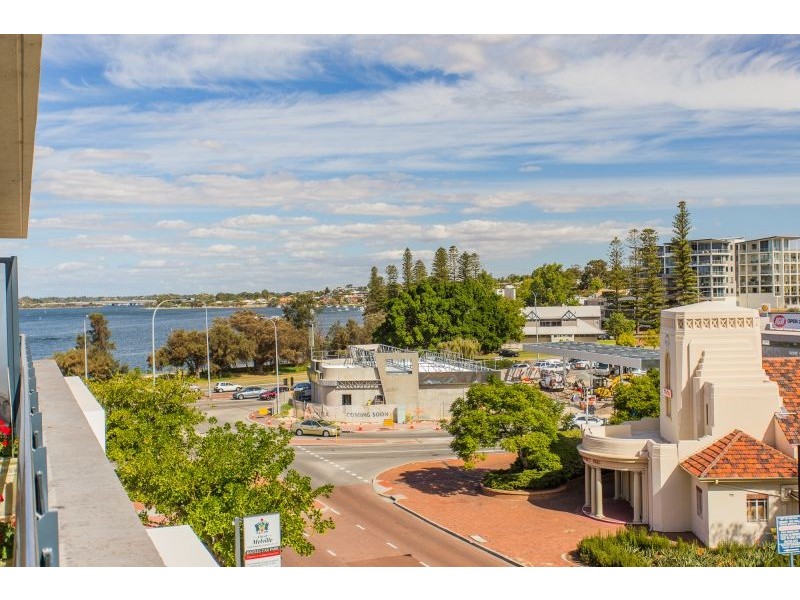 W403/70 Canning Beach Road, Applecross WA 6153