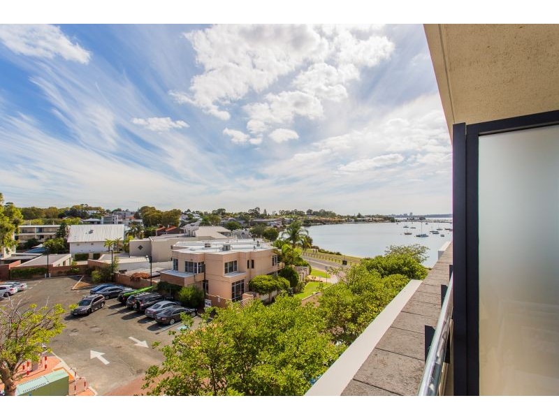 W403/70 Canning Beach Road, Applecross WA 6153