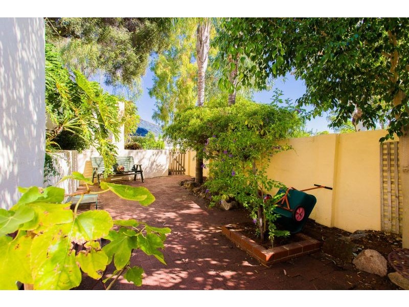 1/440 Canning Highway, Como WA 6152