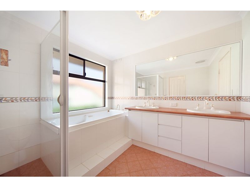 2/31 Hazel St, Como WA 6152