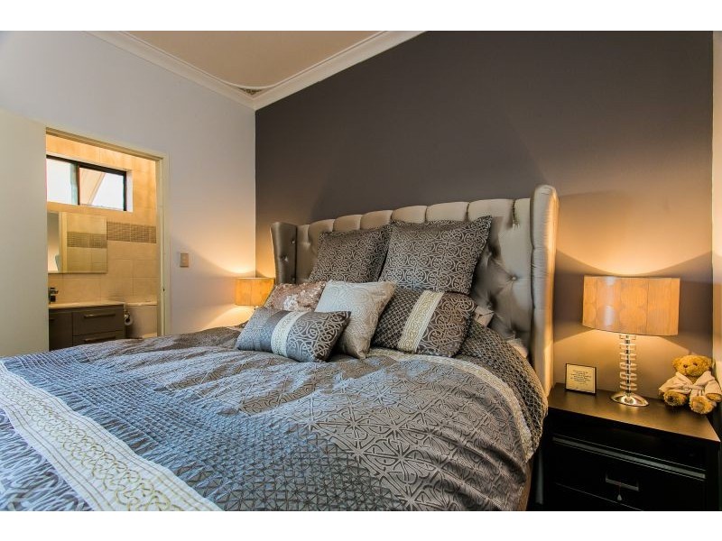 1/70 Strickland Street, South Perth WA 6151