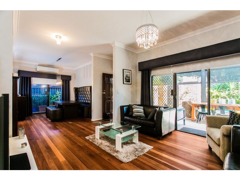 1/70 Strickland Street, South Perth WA 6151