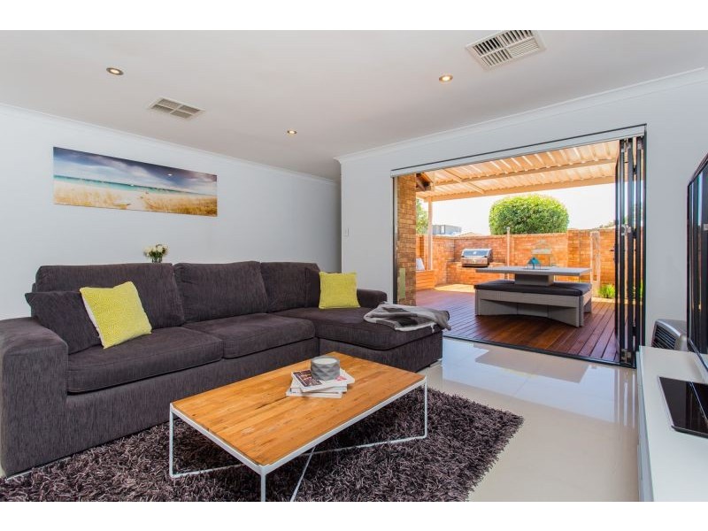 1/9 Baldwin Street, Como WA 6152