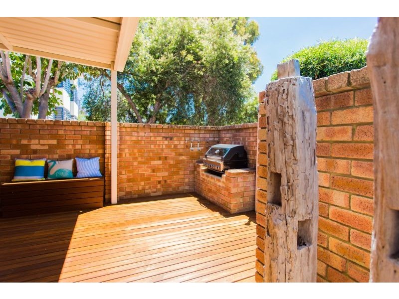 1/9 Baldwin Street, Como WA 6152