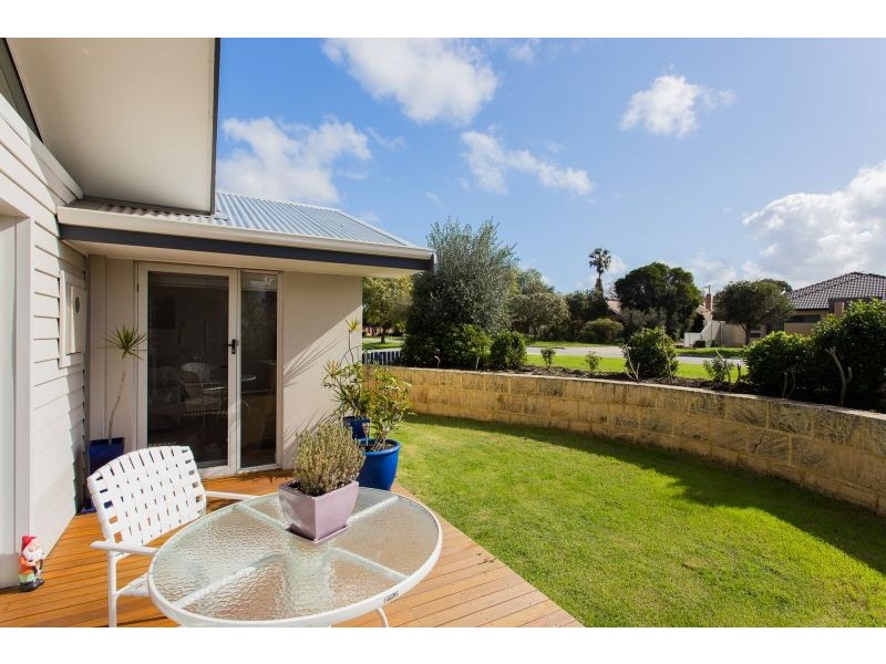 22 Fern Road, Wilson WA 6107