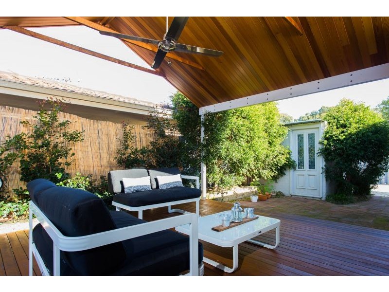 22 Fern Road, Wilson WA 6107