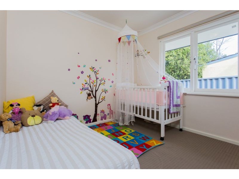 22 Fern Road, Wilson WA 6107