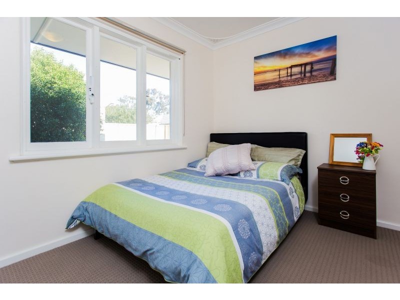 22 Fern Road, Wilson WA 6107