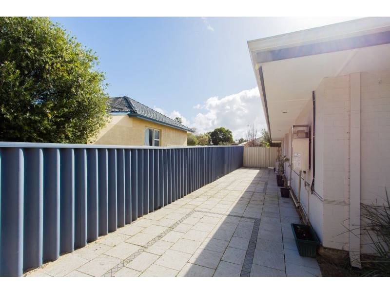 22 Fern Road, Wilson WA 6107