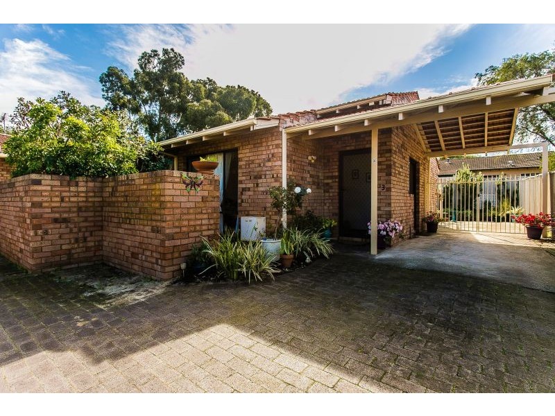 3/10 Lawrence Street, Como WA 6152