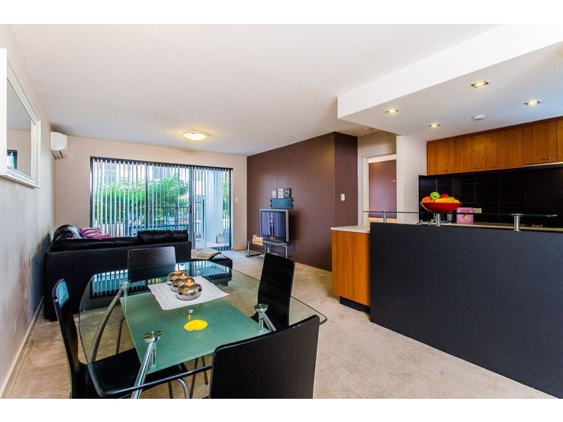 12/15 Tanunda Drive, Rivervale WA 6103