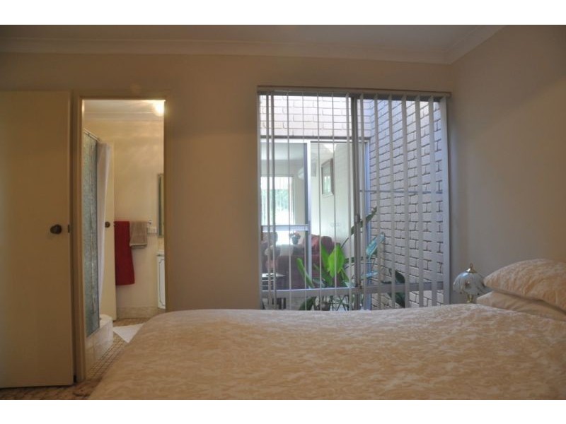 1/5 Eleanor Street, Como WA 6152